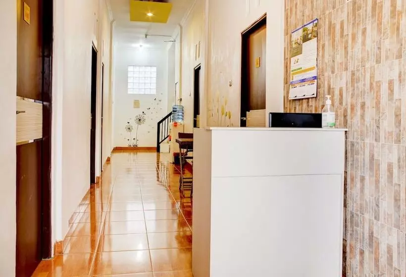 ペンション Semata Wayang Syariah Homestay