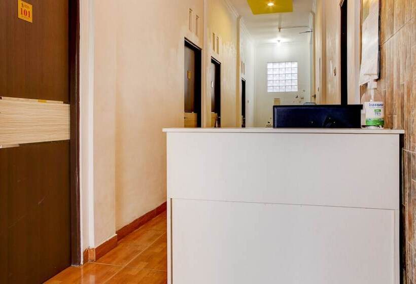 פנסיון Semata Wayang Syariah Homestay