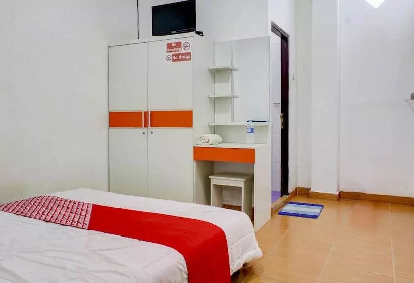 ペンション Semata Wayang Syariah Homestay