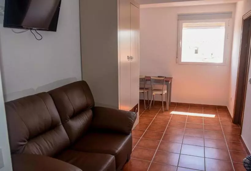 ペンション Suites Trastámara