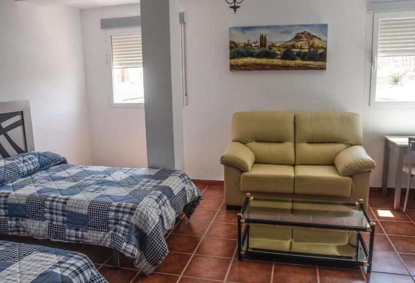 Пансион Suites Trastámara