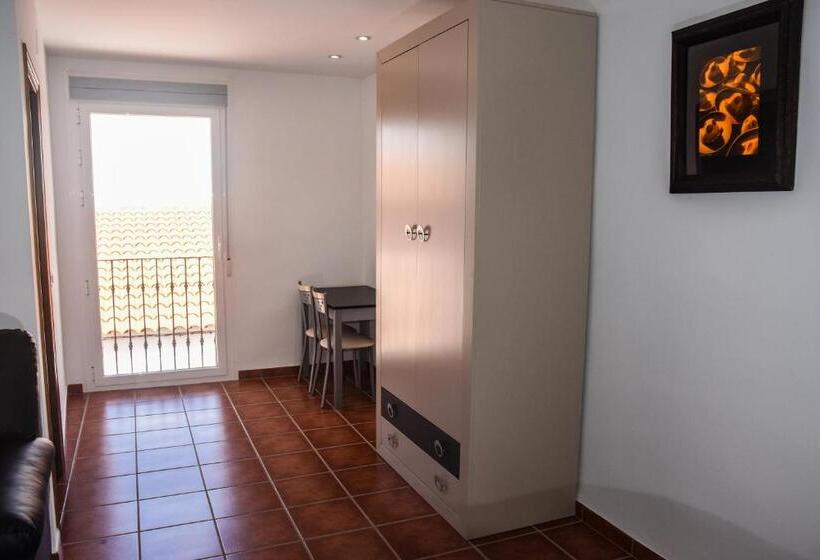 Пансион Suites Trastámara