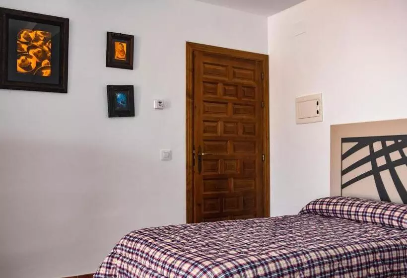 ペンション Suites Trastámara