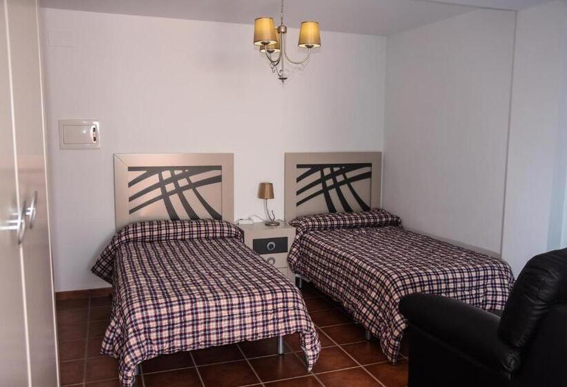 Пансион Suites Trastámara