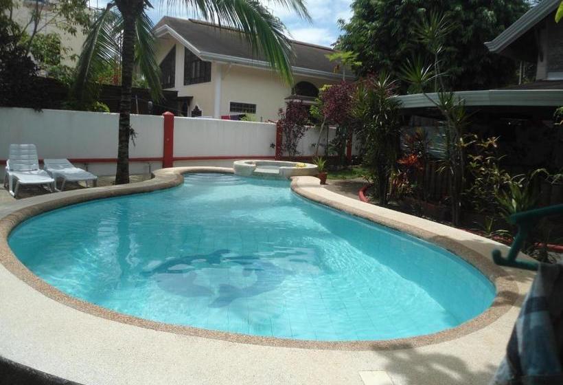 Menchu S Pension House