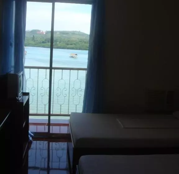 Matiga Seaside Pensione