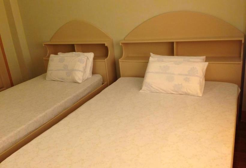 Matiga Seaside Pensione