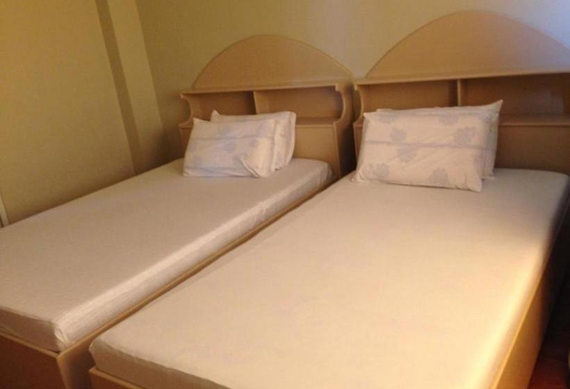 Matiga Seaside Pensione