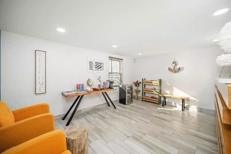 Founder's Brook Motel And Suites