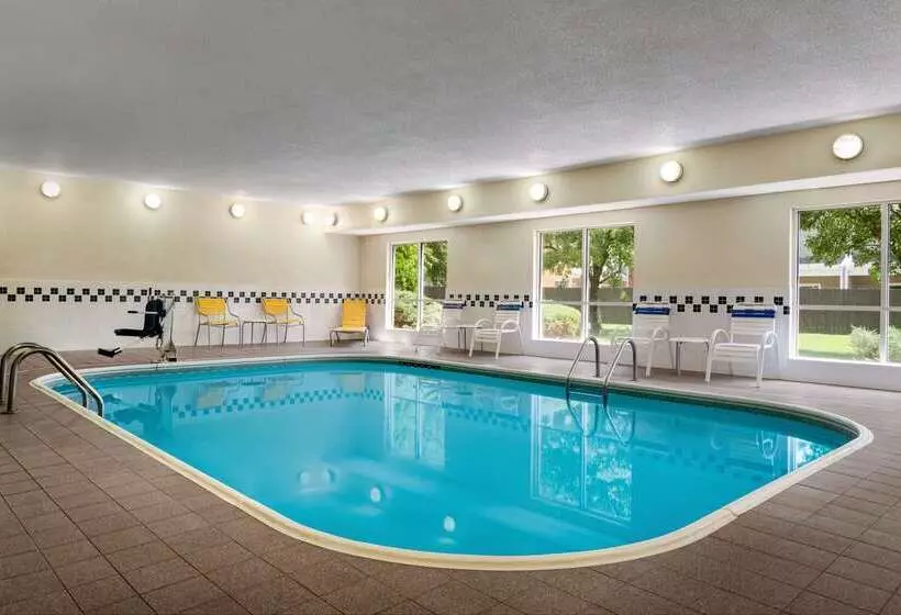 Hotel Baymont By Wyndham Tulsa