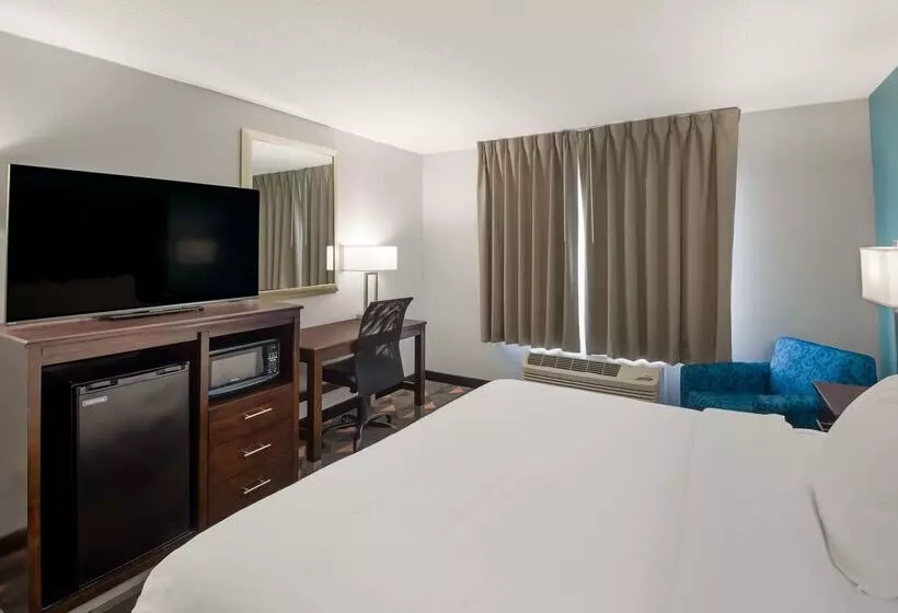 Hotelli Clarion Pointe Indianapolis Northeast