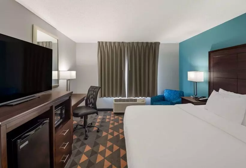 Hotelli Clarion Pointe Indianapolis Northeast