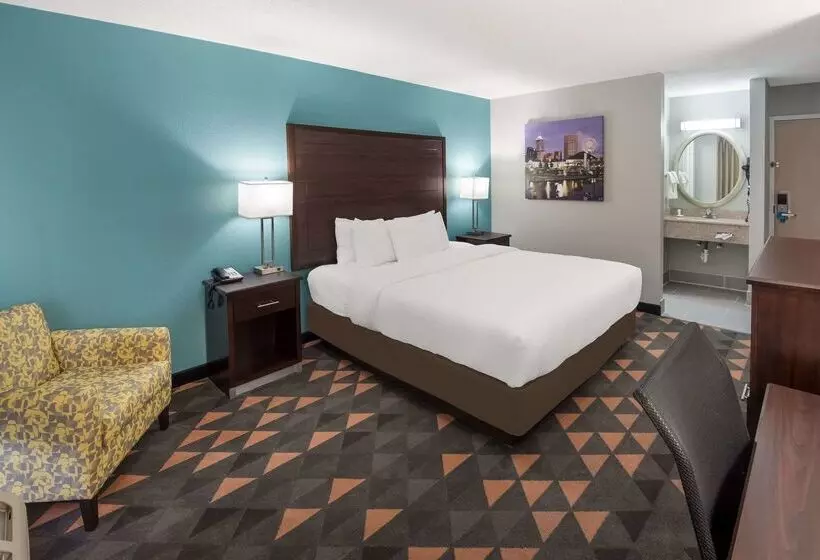 Hotelli Clarion Pointe Indianapolis Northeast