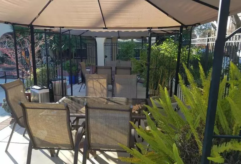 酒店 Los Gatos Garden Inn