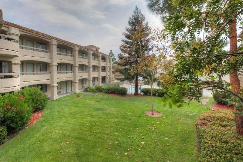 Отель Good Nite Inn Fremont