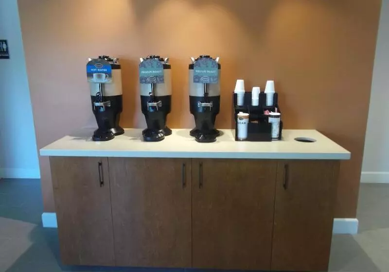 Отель Good Nite Inn Fremont