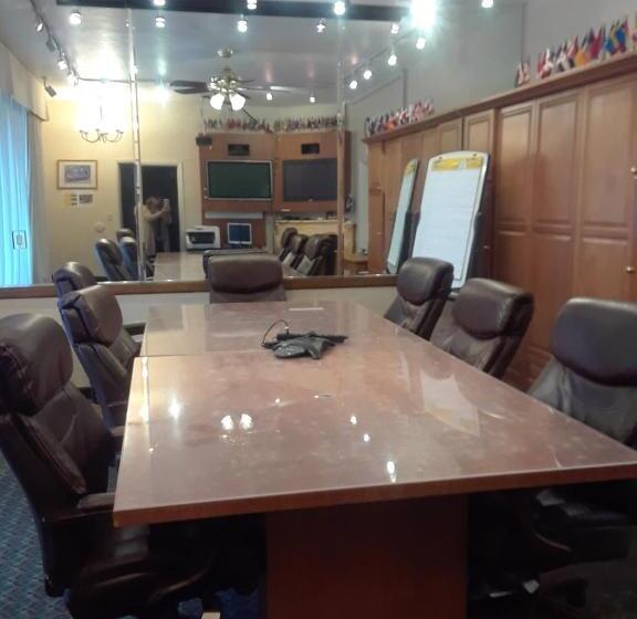 בית מלון כפרי Los Gatos Garden Inn