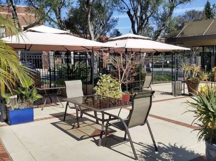 酒店 Los Gatos Garden Inn