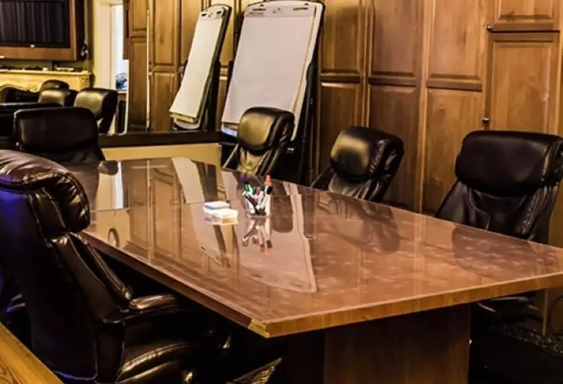 酒店 Los Gatos Garden Inn