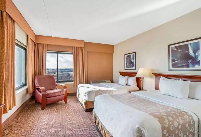 La Quinta By Wyndham New Haven