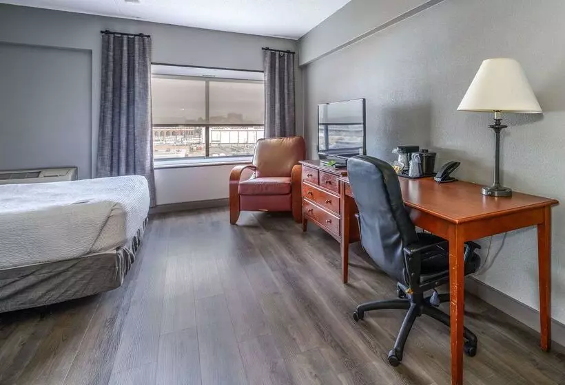 La Quinta By Wyndham New Haven