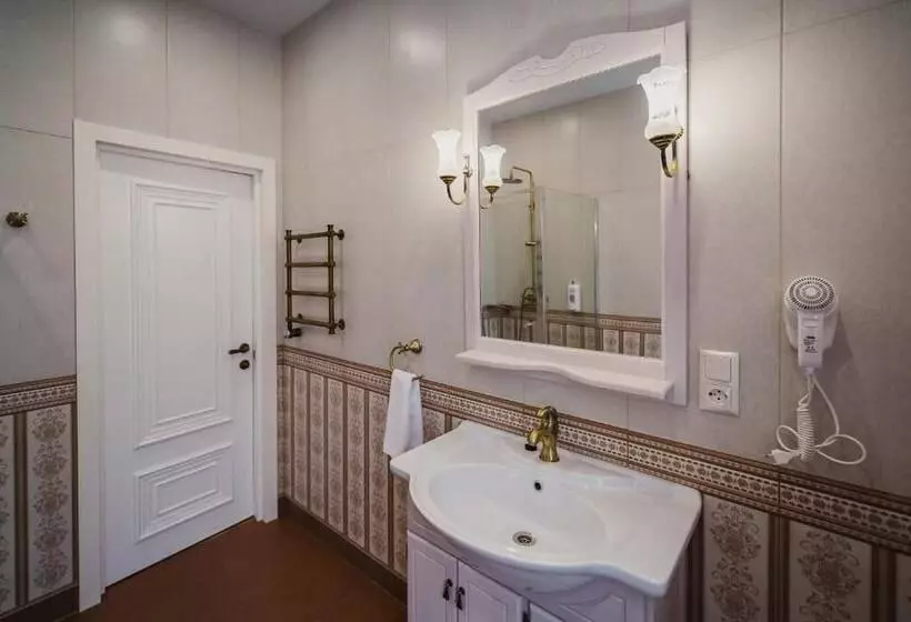 تختخواب و صبحانه Boutique Hotel Renaissance