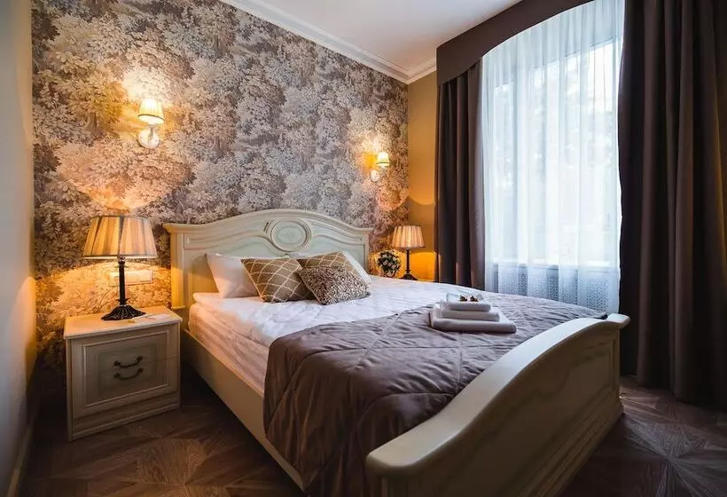 تختخواب و صبحانه Boutique Hotel Renaissance