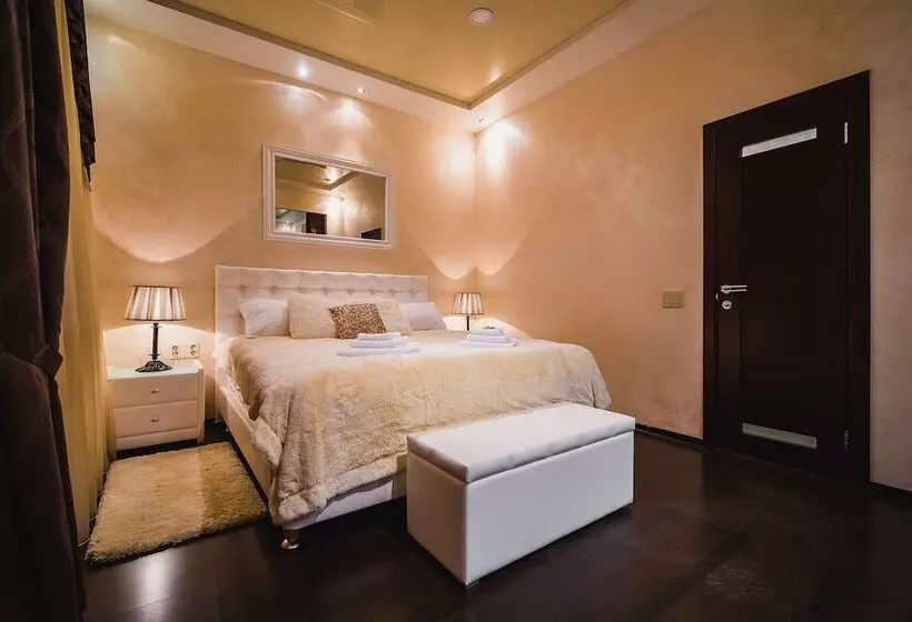 تختخواب و صبحانه Boutique Hotel Renaissance