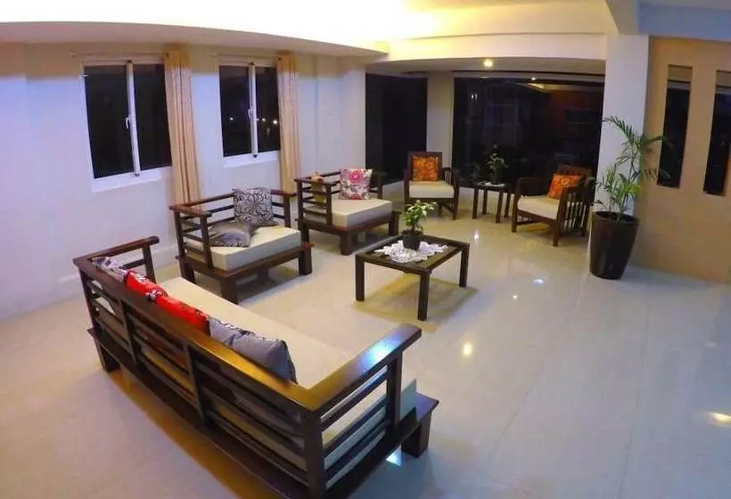 Hotelli Benjie S Place