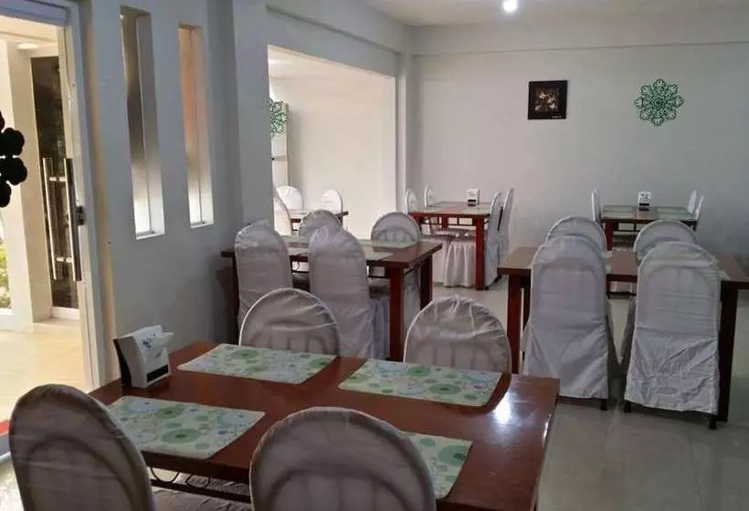 Hotelli Benjie S Place