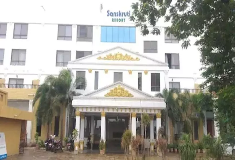هتل Sanskruti Heritage Resort