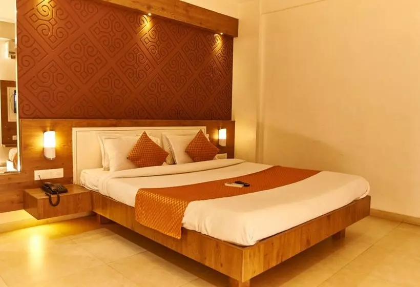 هتل Sanskruti Heritage Resort