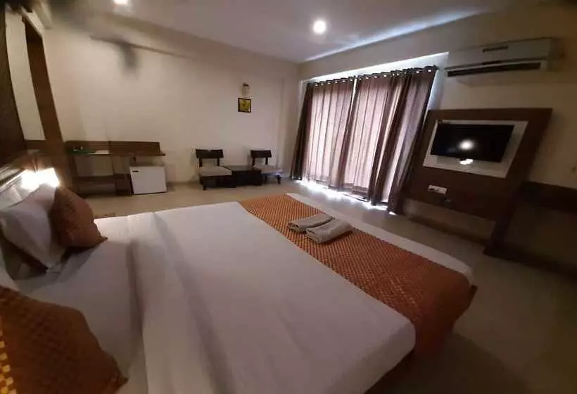 هتل Sanskruti Heritage Resort