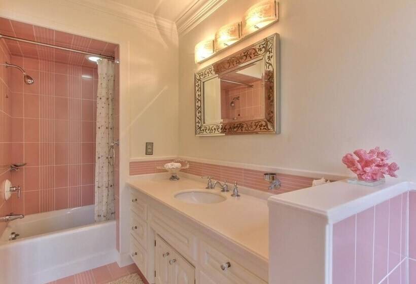 Lx33: Luxury Vacation Villa On Pebble Beach With Pool