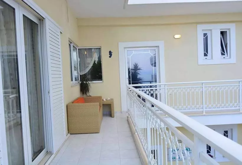 Mara S Apartments