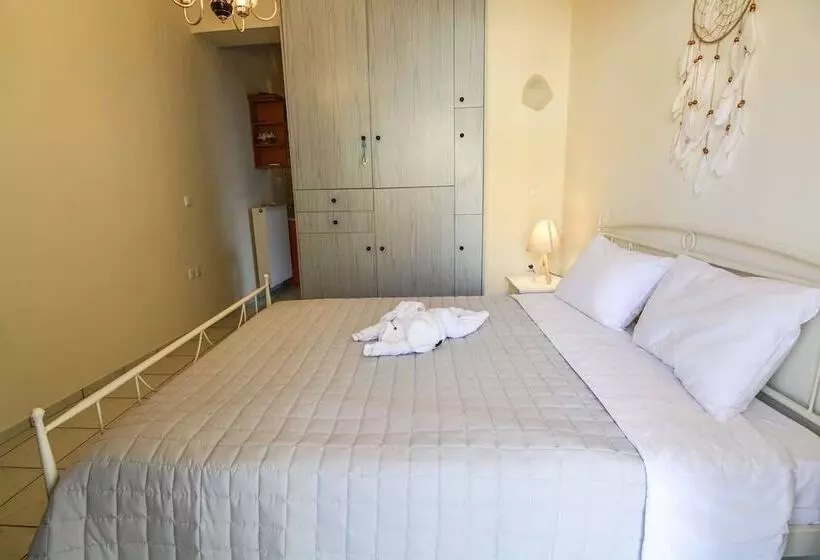 Mara S Apartments