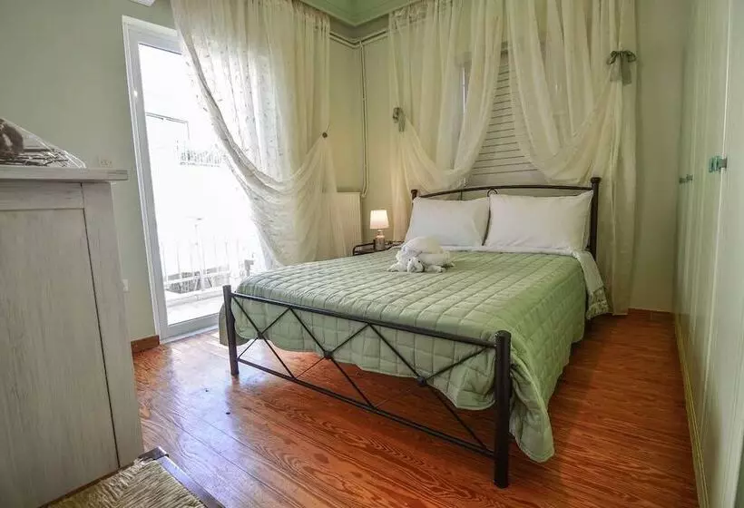 Mara S Apartments