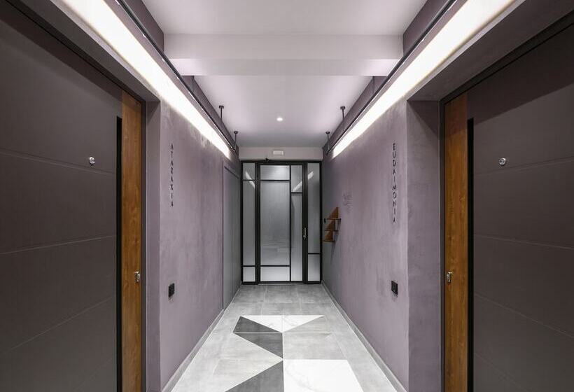 Olvios Luxury Suites