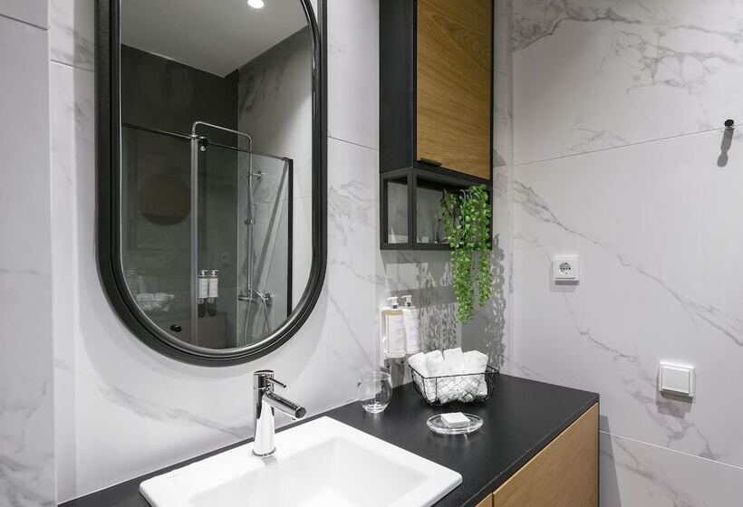 Olvios Luxury Suites