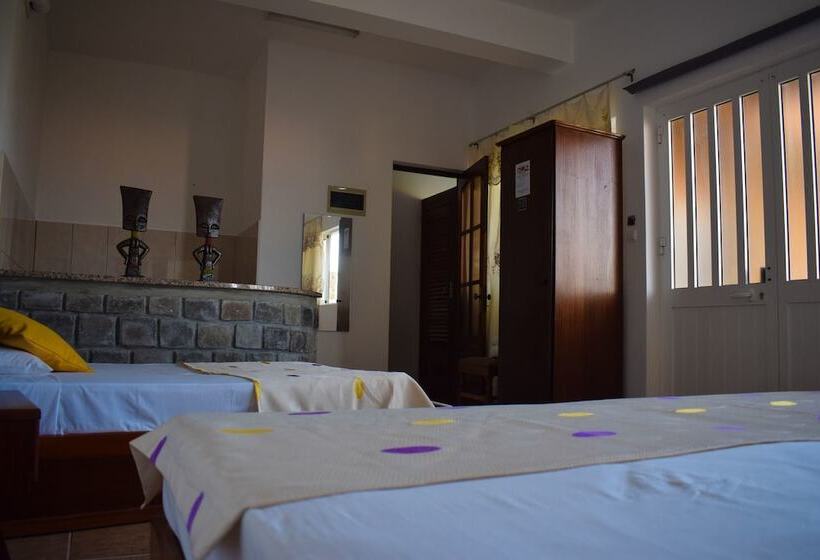 تختخواب و صبحانه Pousada Da Lua