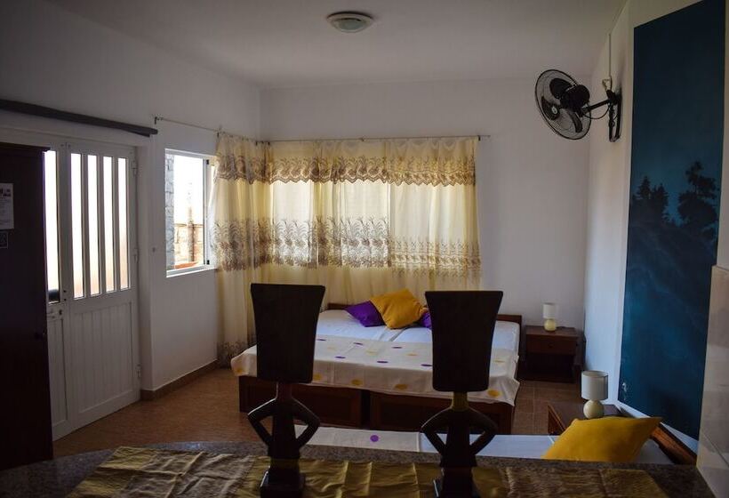 تختخواب و صبحانه Pousada Da Lua