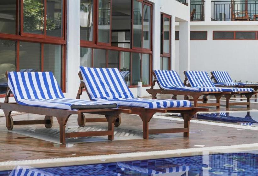 בית מלון כפרי Capital Wind Kalpitiya Wind Beach