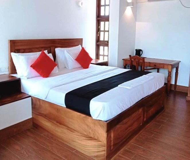 בית מלון כפרי Capital Wind Kalpitiya Wind Beach