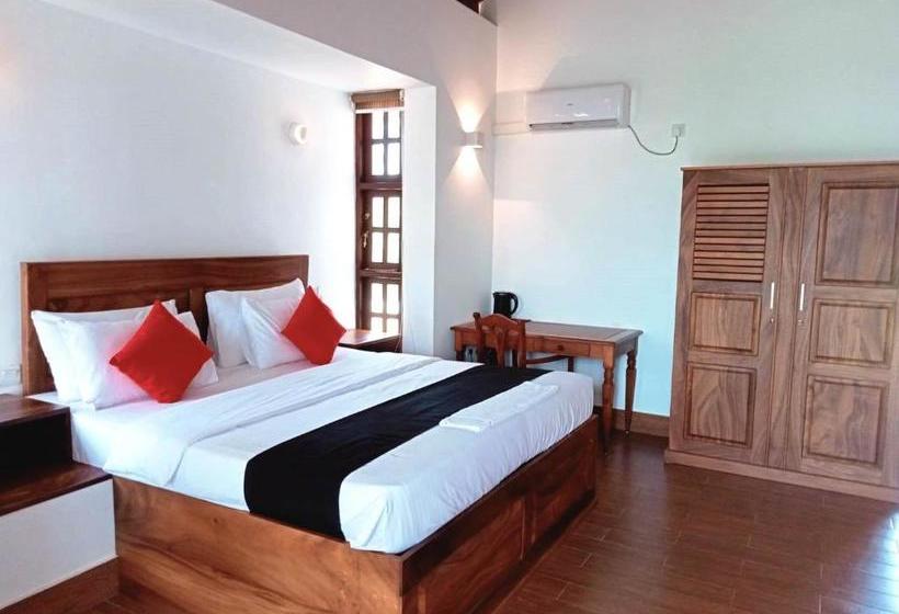 בית מלון כפרי Capital Wind Kalpitiya Wind Beach