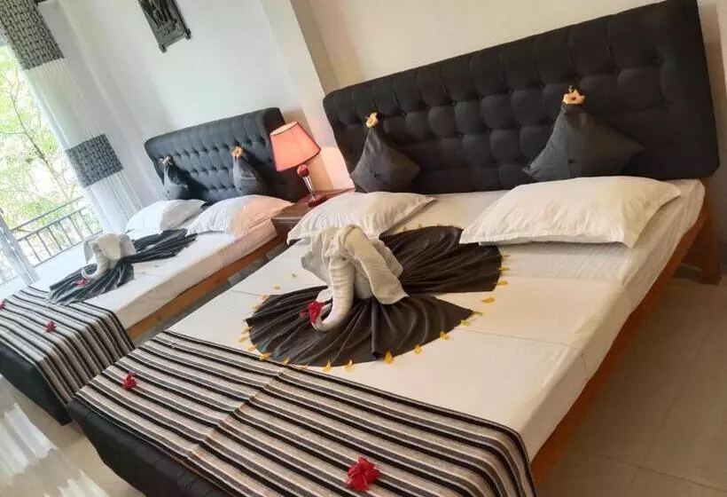 Hotel Sapid Luck Yala Safari