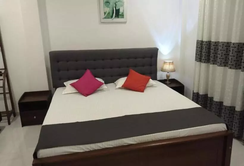 Hotel Sapid Luck Yala Safari