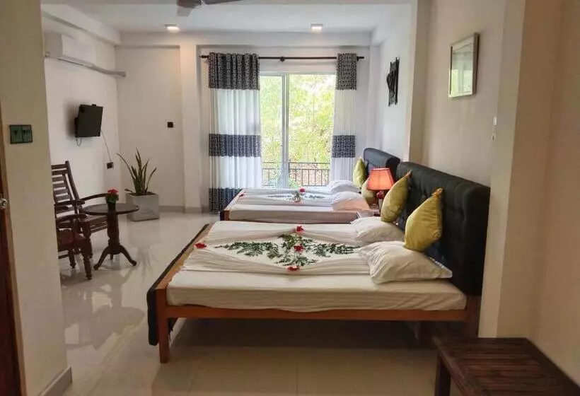 Hotel Sapid Luck Yala Safari