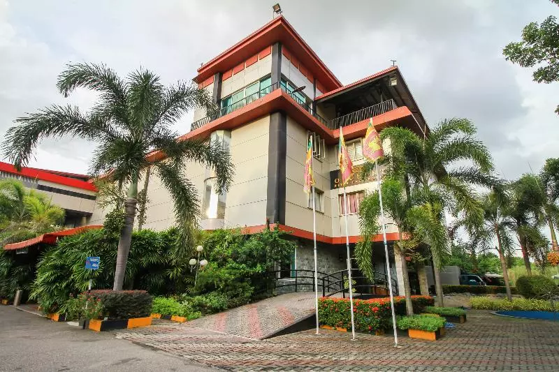 Opulent River Face Hotel By Oyo Rooms