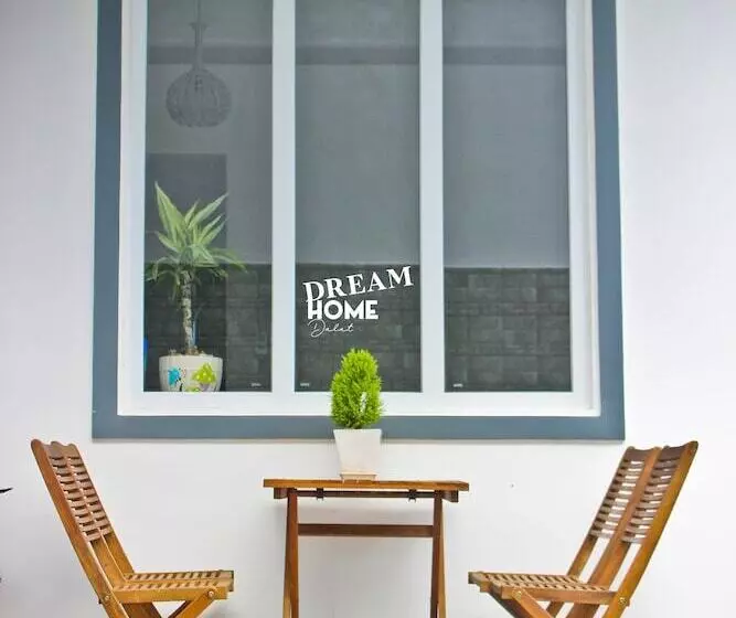پانسیون Dream Home