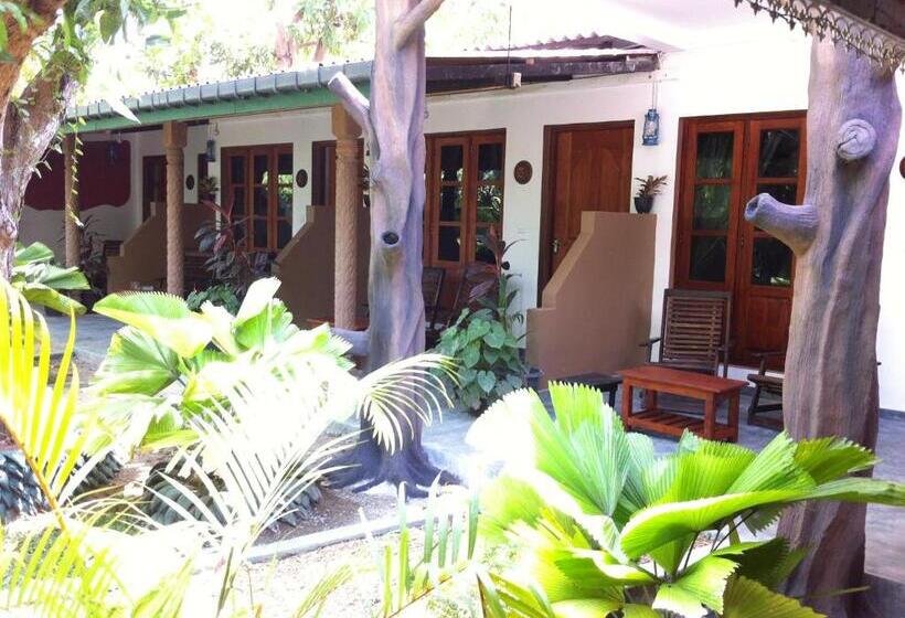 פנסיון The Nature Park Villa